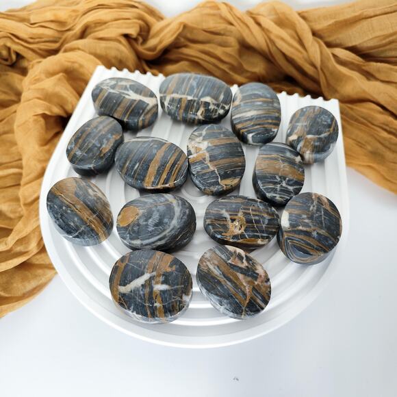Brazilian Blue Zebra Jasper Palm Stone - Picture 2 of 9